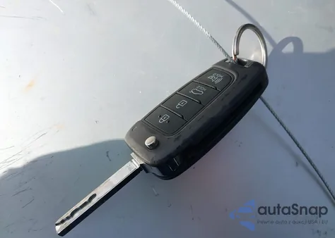 2019 Hyundai Accent Sel z USA, uszkodzony, nr VIN 3KPC24A36KE054856